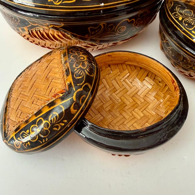 Mid 20th Century Chinese Lacquered Wicker Nesting Basket Set- Five Pieces For Sale - Image 4 of 7
