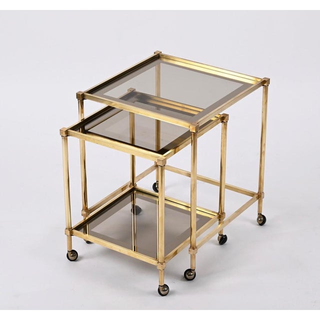 Brass Mirrored Border Nesting Tables with Glass Top from Maison Jansen, 1970s, Set of 2 For Sale - Image 13 of 18