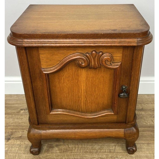 Vintage French Louis Style Bedside Tables, Set of 2 For Sale - Image 4 of 17