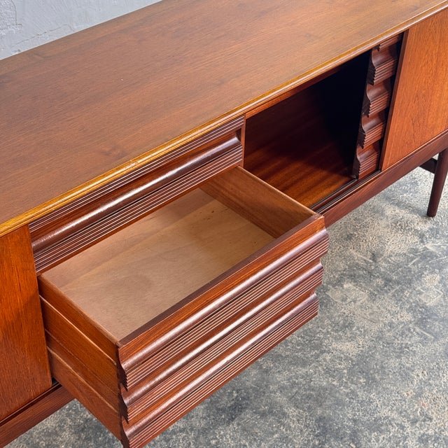 Teak Sideboard from Elliots of Newbury, 1960 For Sale - Image 9 of 18