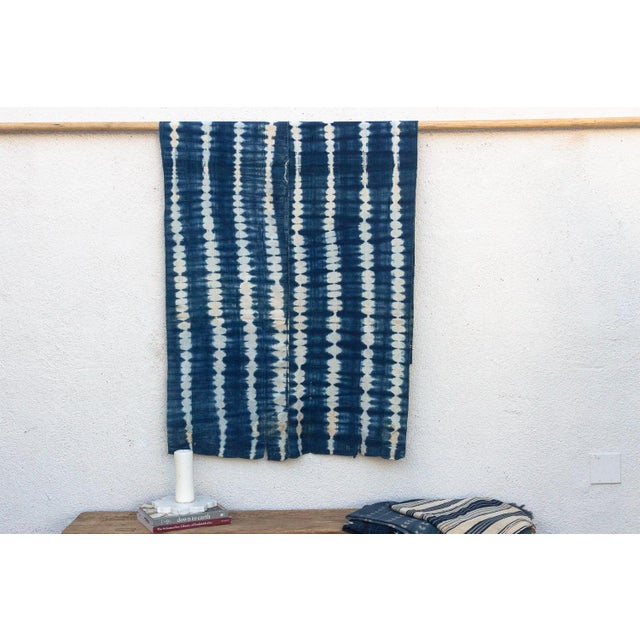 1980s Vintage African Mossi "Saria Torrent" Indigo Throw For Sale - Image 5 of 5