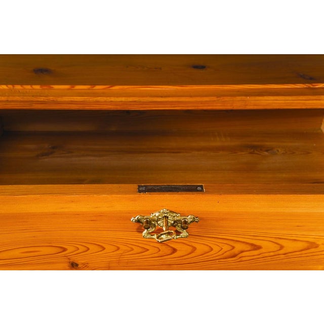 Biedermeier Style Chest of Drawers in Pine For Sale - Image 18 of 18