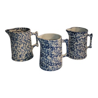 19th Century Blue & white sponge ware pottery pitchers - Set of 3 For Sale