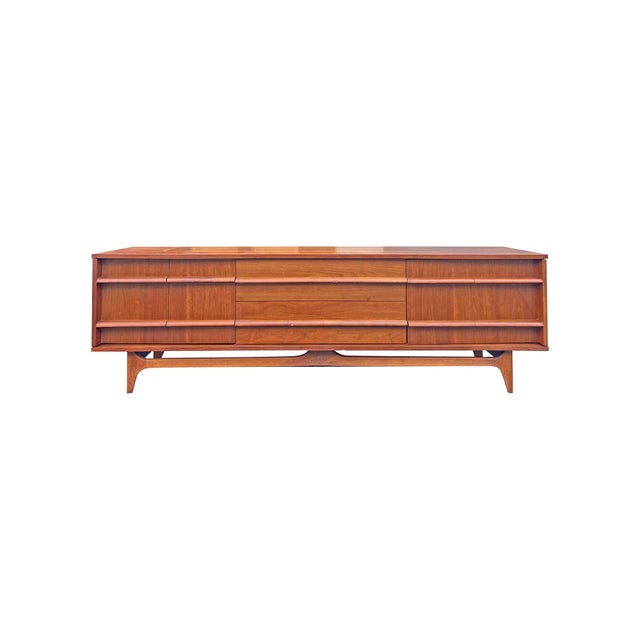 Mid Century Modern Vintage Low Credenza Cabinet Concave Style Stunning designed slightly curves/concaves. Low profile....