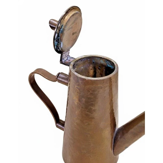 Hand-Hammered Arts & Crafts Copper Coffee Pot / Tea Pot — c.1910-1930 For Sale - Image 4 of 6