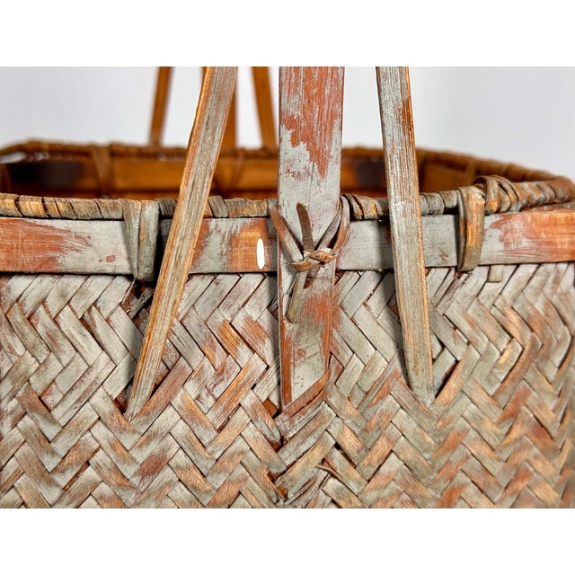 Gray 1930s Japanese Ikebana Hanakago Woven Bamboo Flower Basket For Sale - Image 8 of 14