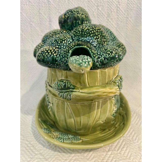 Rustic European Vintage Portuguese Majolica Broccoli Tureen With Original Ladle & Underplate For Sale - Image 3 of 14