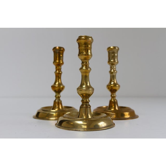 Antique Danish Brass Candlesticks from Næstved, Set of 3, 1780s For Sale - Image 4 of 17