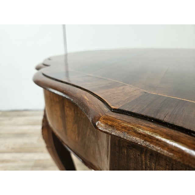 Antique Round Table in Walnut and Maple, 1890s For Sale - Image 11 of 18
