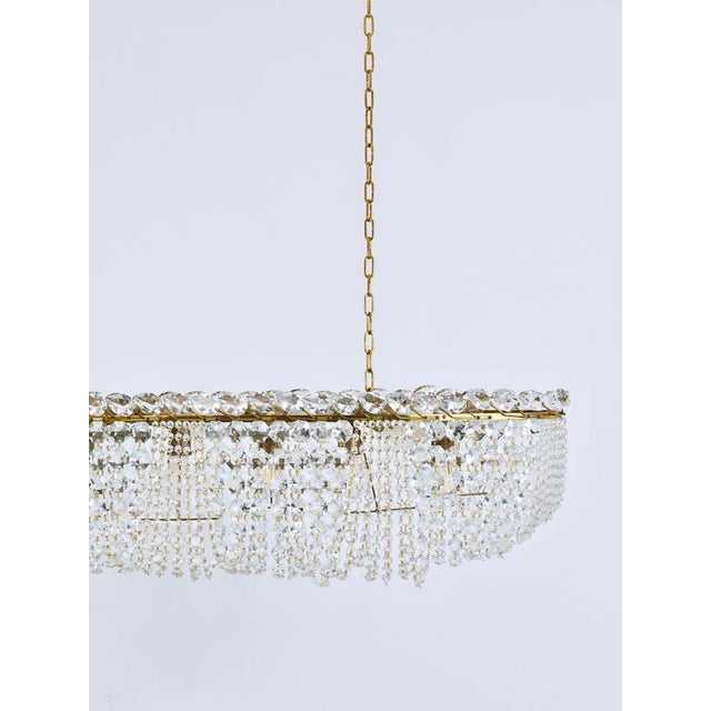 1950s 58 Zeppelin Chandelier in Crystal and Brass by J. T. Kalmar for Kalmar, Vienna, Austria, 1950s For Sale - Image 5 of 18