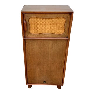1950s Mid-Century Modern Wooden Bar Cabinet For Sale