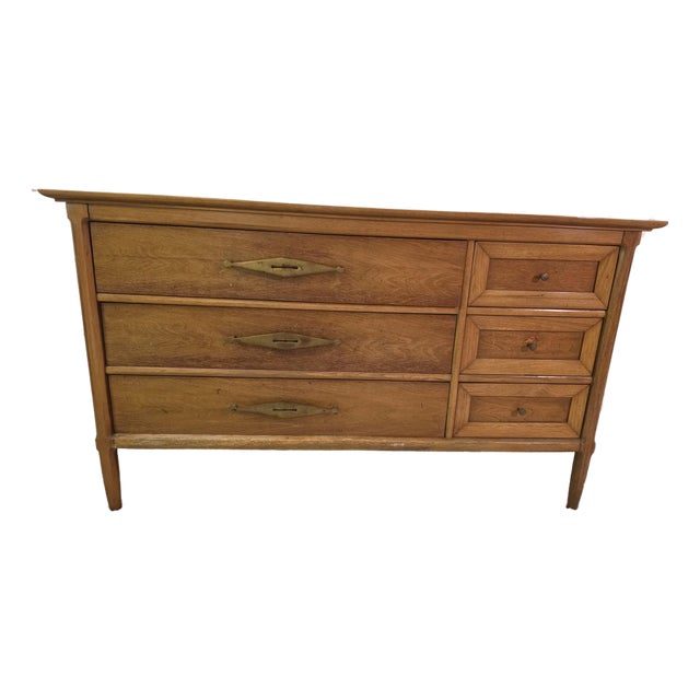 Mid-Century Modern Tomlinson "Sophisticate" Pecan & Butternut Dresser Bachelor's Chest For Sale