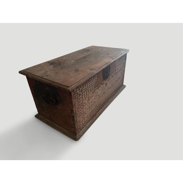 1950s Storing Chest For Sale - Image 4 of 6