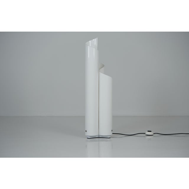 Selected items – We change the way you think about forever. The Mezzachimera lamp is a timeless design classic from the...