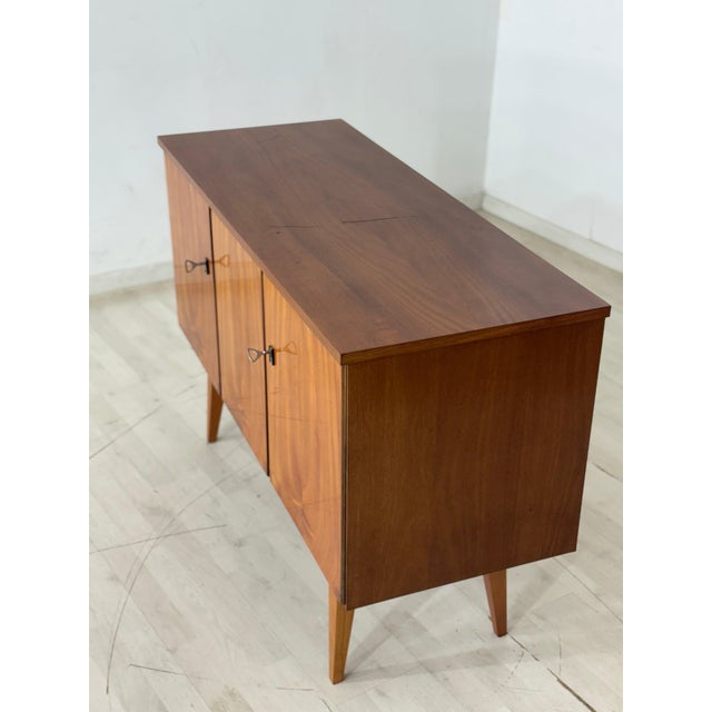 Mid-Century Modern Chest of Drawers For Sale - Image 4 of 11