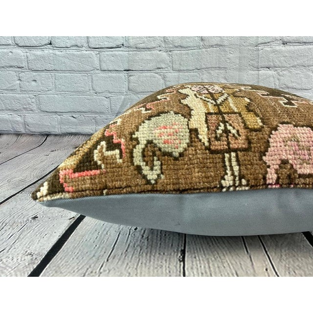 20 x 20 Rug Pillow Horizon Zenith Turkish Pillow Cushion Cover For Sale - Image 4 of 4