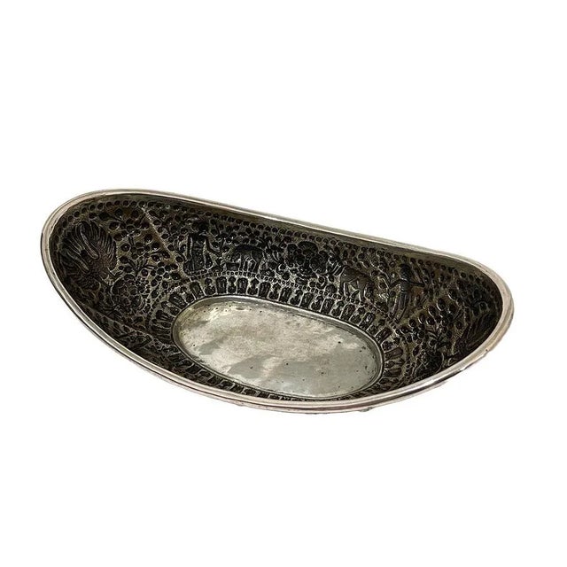 Indonesian Yogya Djokja Bread Basket with Human and Anima Figures, 1890s For Sale - Image 10 of 13