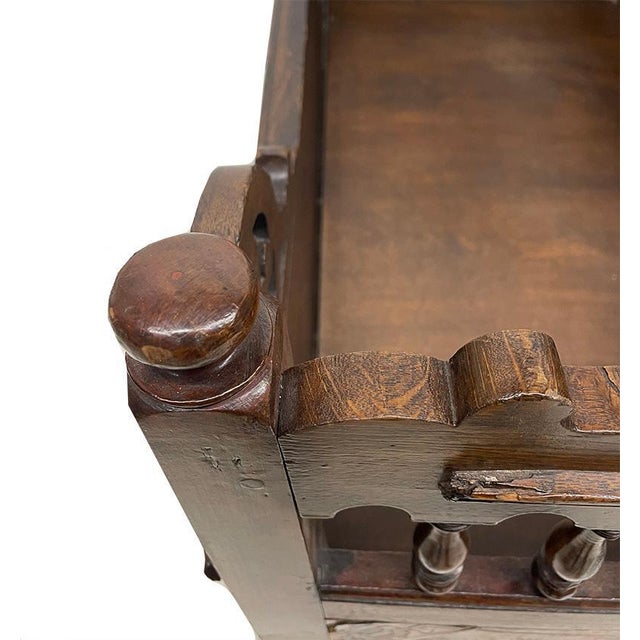 18th Century English Oak Childrens Cradle For Sale - Image 10 of 18