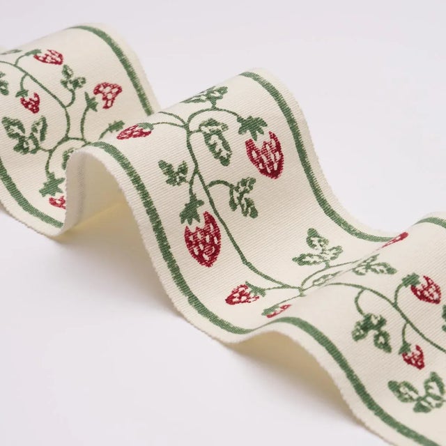 Contemporary SAMPLE - Schumacher x Molly Mahon Strawberry Trail Hand Block Trim In Dark Green For Sale - Image 3 of 3
