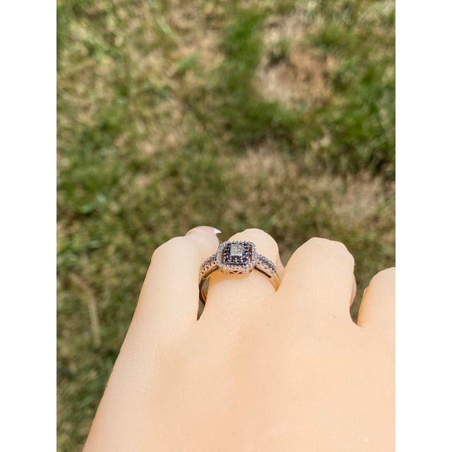 The San Fernando: Black and White Diamond Halo Ring For Sale - Image 9 of 10