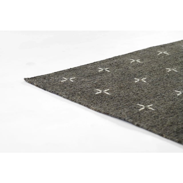 Momeni Oliver Charcoal Hand Loomed Area Rug 5' X 8' For Sale In Atlanta - Image 6 of 9