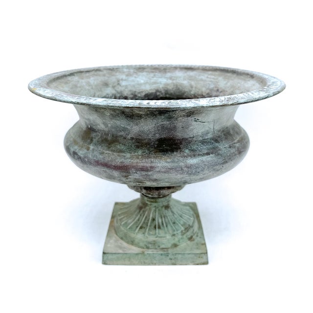 Mid 20th Century Vintage Verdigris Metal Urn Planter / Cachepot – Neoclassical Garden Style / Traditional / Classical For Sale - Image 5 of 12