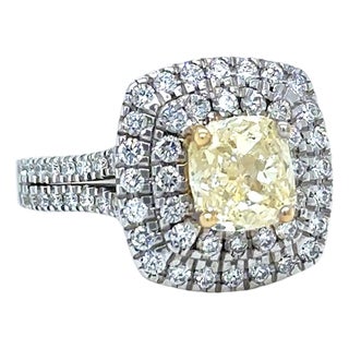 18ct White Gold Cushion Cut Diamond Halo Ring 1.00ct 6.5g, Size 5.75 For Sale