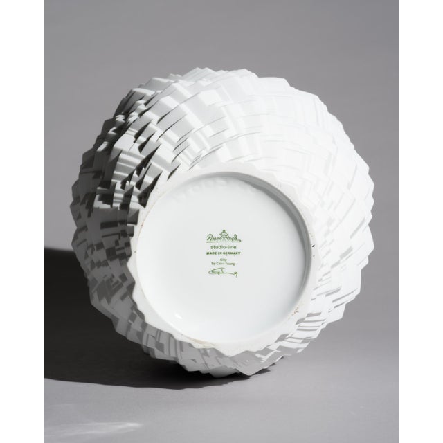 Early 21st Century Phi City Artist Vase by Cairn Young for Rosenthal, Germany, 2019 For Sale - Image 5 of 6