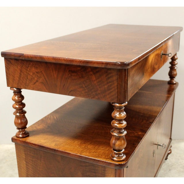 19th-Century Louis Philippe Italian Sideboard in Walnut For Sale - Image 9 of 16
