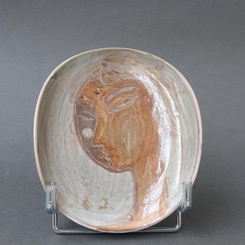 Mid-Century French Decorative Ceramic Plate by Atelier Du Grand Chêne, 1950s For Sale - Image 15 of 15