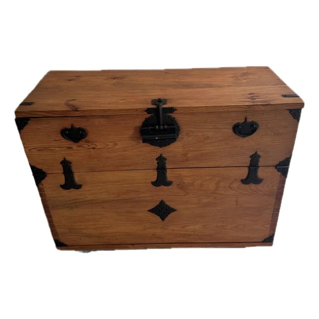 Vintage Korean Bandaji Blanket Chest With Hand-Forged Iron Hardware For Sale