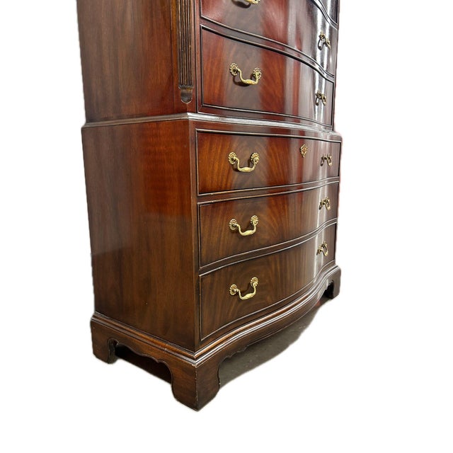 Drexel Heritage Drexel Heritage Unusual Vintage 18th Century Burled Mahogany Traditional Chest For Sale - Image 4 of 9