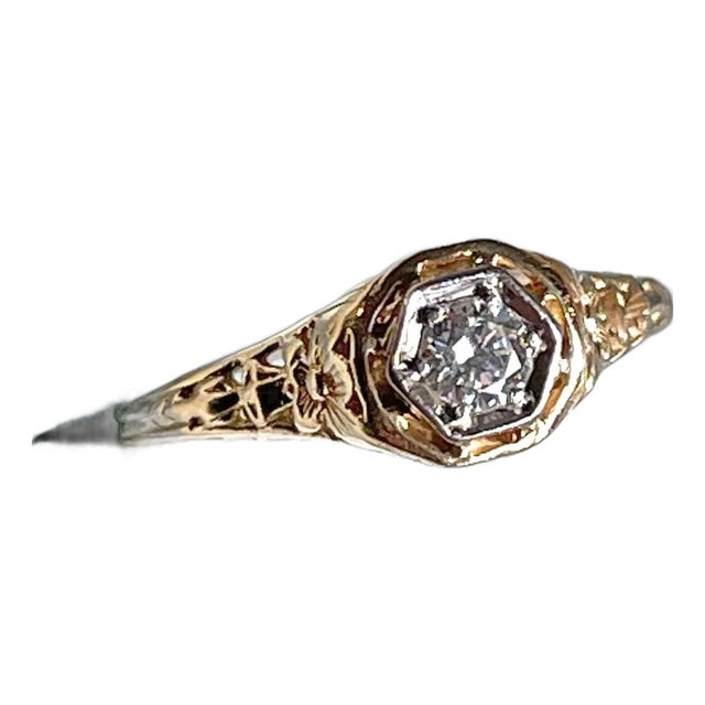 1920s Art Deco 14k Filigree Diamond Solitaire Ring, Size 5.25 For Sale