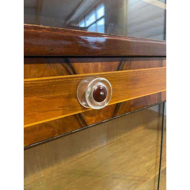 Showcase / bar / by Halabala Art-deco, 1920-1940 By Jidrich Halabala in original superb condition, 1920-1940 Dims: H= 162...