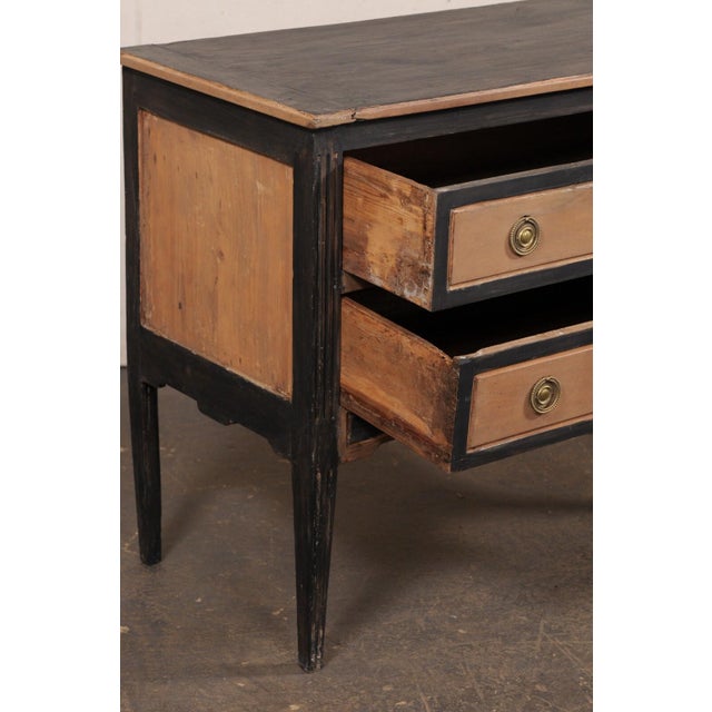 Tan 19th Century French Two-Tone Raised Commode For Sale - Image 8 of 10