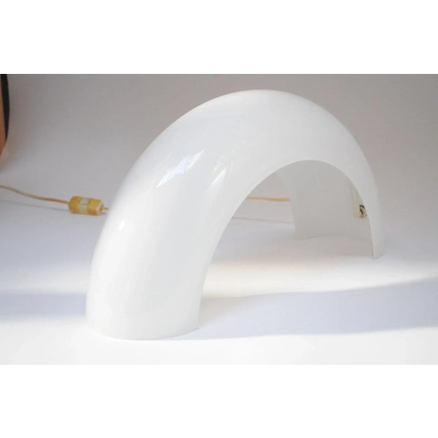 Italian Modernist Milk Glass Arched Table Lamp by Linea Gb Milano For Sale In New York - Image 6 of 12