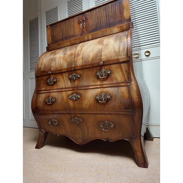 Antique Dutch Bombe Cylinder Secretaire Desk Cylinder Bureau Made in the Netherlands, dating to the first quarter of 1700...