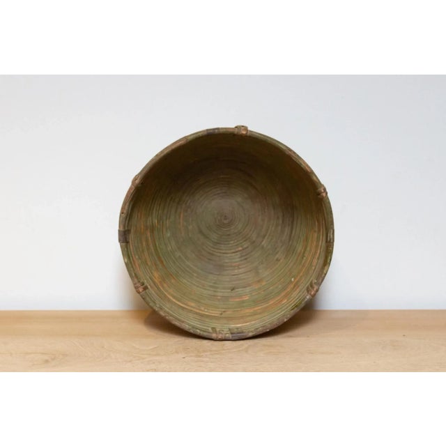 1960s Vintage Farmhouse Wicker Basket-Darjeeling For Sale - Image 5 of 7