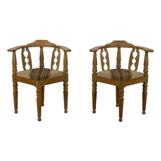 Scandinavian Modern Corner Chairs in Oak by Henning Kjærnulf, Denmark, 1960, Set of 2 For Sale