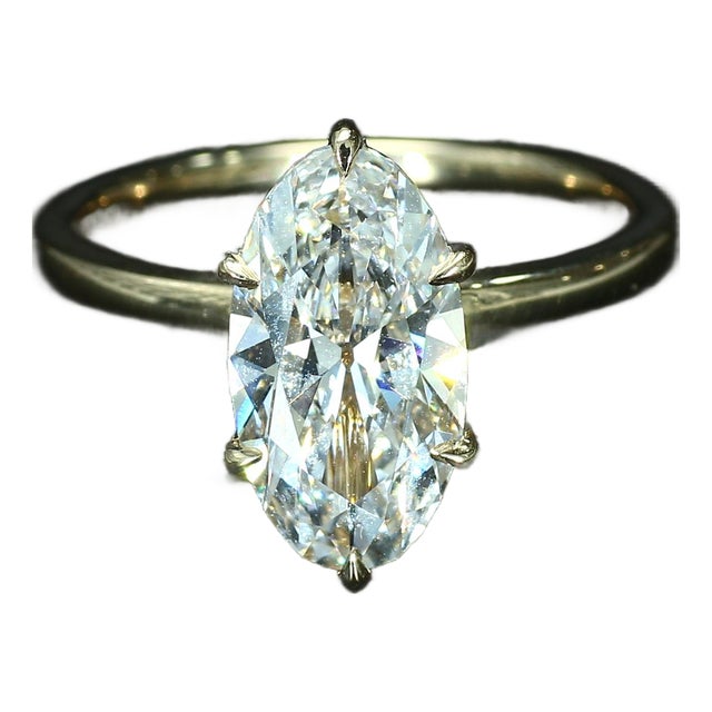 3ct Lab-Grown Moval Diamond Solitaire Engagement Ring in 14k Yellow Gold Size 8 For Sale