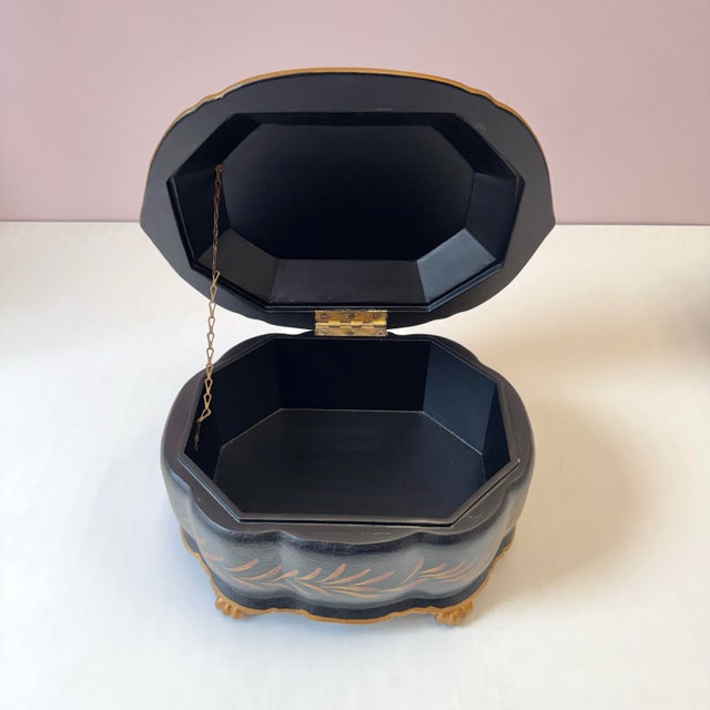 Vintage Large Hand Painted "Tortoise" Shell Lidded Jewelry Box by Castilian Imports For Sale In New York - Image 6 of 12