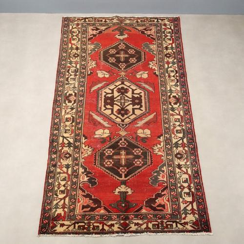 Middle Eastern Khamseh Rug in Wool For Sale - Image 3 of 11