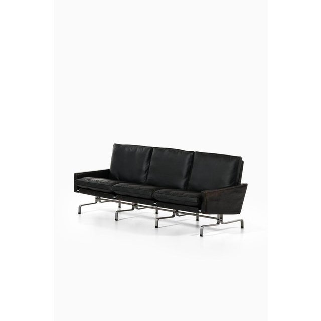 Poul Kjærholm Sofas in Black Leather and Flat Steel attributed to Poul Kjærholm, 1958, Set of 2 For Sale - Image 4 of 9