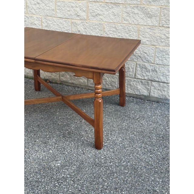 Mid 20th Century Vintage Cushman Style Solid Wood Maple Dining Table With Leaf For Sale - Image 5 of 12