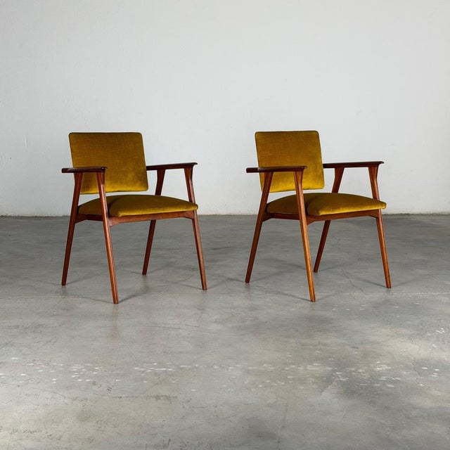 An exceptionally rare pair of Italian armchairs designed by Franco Albini and produced by Poggi in the early 1960s. Often...