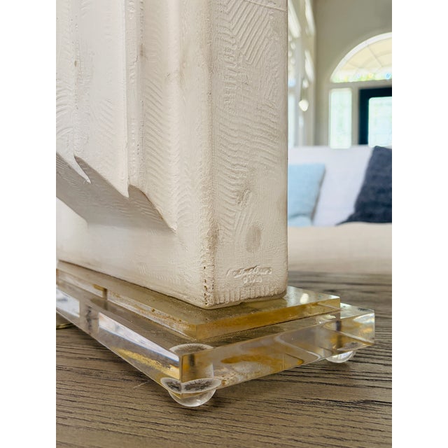 1990 Casual Lamps of California Monumental Brutalist Plaster & Lucite Table Lamps – Pair For Sale - Image 12 of 18