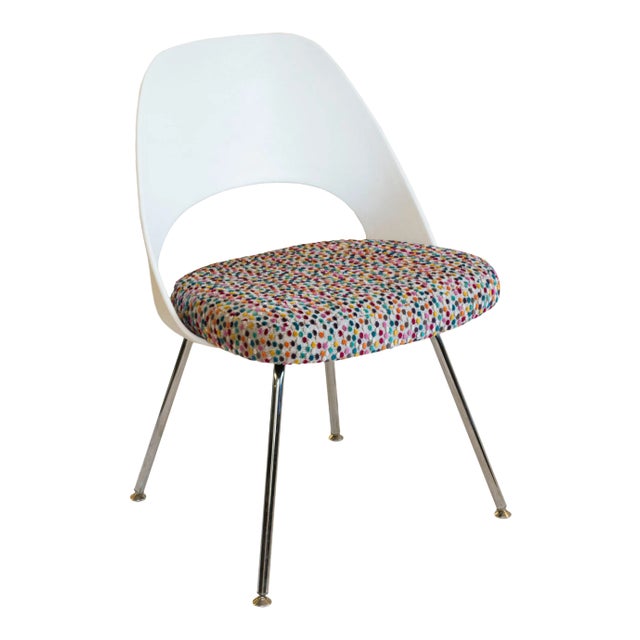 Knoll Armless Saarinen Plastic-Back Side Chair in MultiColor Dots For Sale