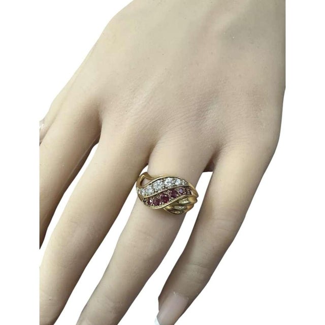 Late 20th Century Vintage Natural Ruby and Natural Diamond 14k Solid Yellow Gold Ring, Size 5.5 For Sale - Image 5 of 8