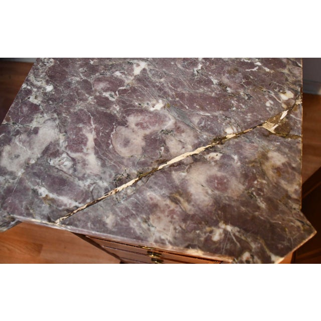 1900s Pair Antique French Louis XV Walnut & Satinwood Marble Top Lingerie Stands For Sale - Image 4 of 12