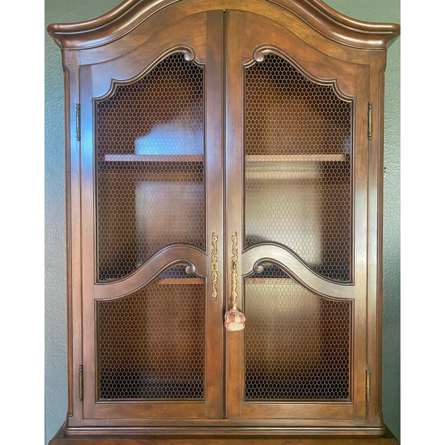 Late 20th Century Late 20th Century Baker French Provincial Walnut Secretary Desk With Chicken Wire Doors & Working Key For Sale - Image 5 of 10